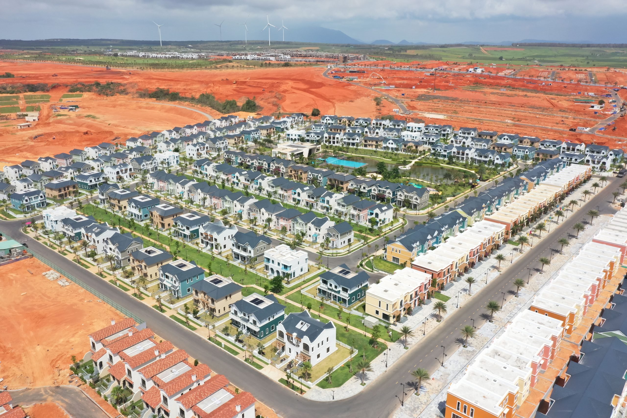NOVAWORLD PHAN THIẾT PHÂN KHU 5.6 – TỔ HỢP DU LỊCH THUNG LŨNG ĐẠI DƯƠNG – MIỀN TRUNG 2021